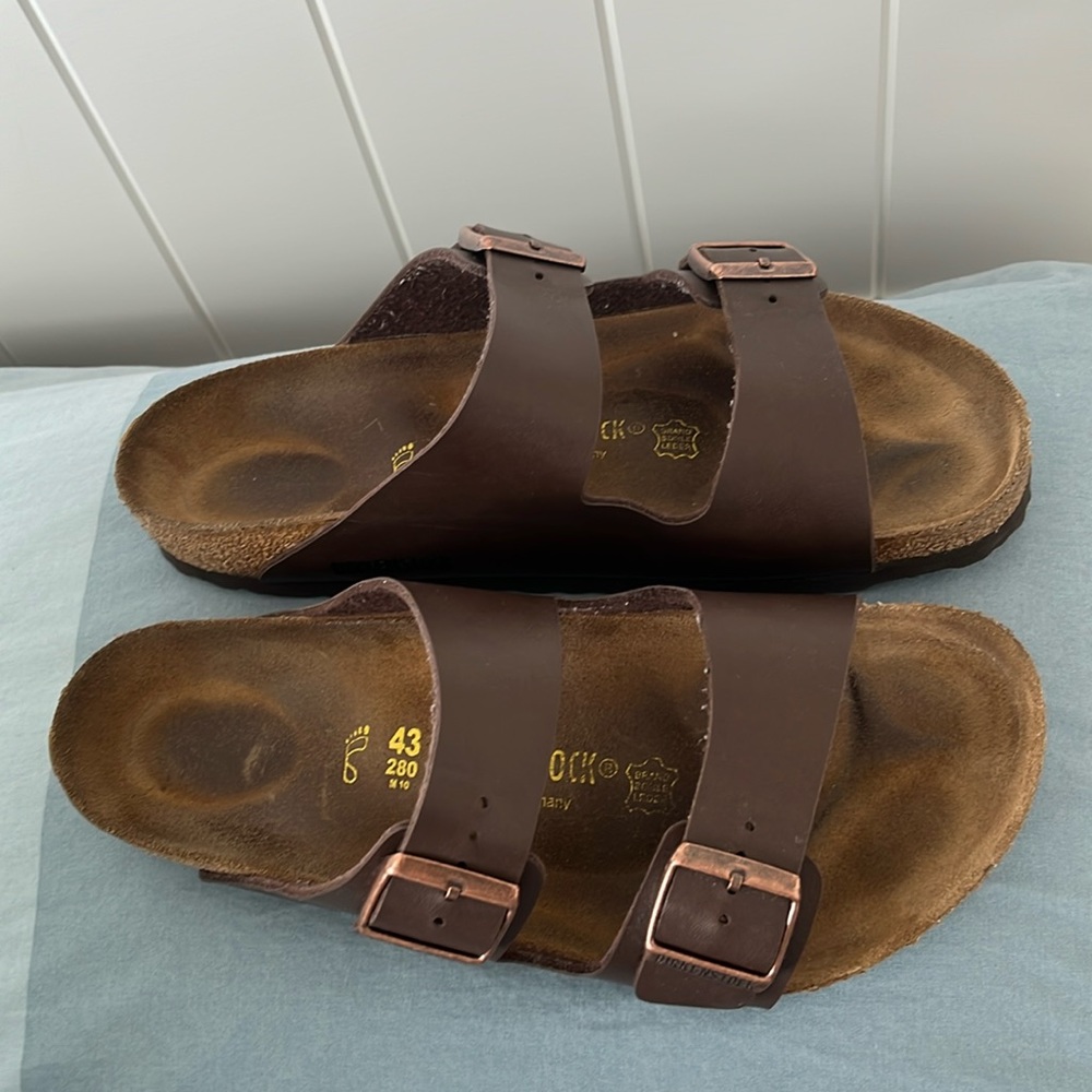 Birkenstock Arizona Sandals Size 43 Birko-Flor Brown EUC
